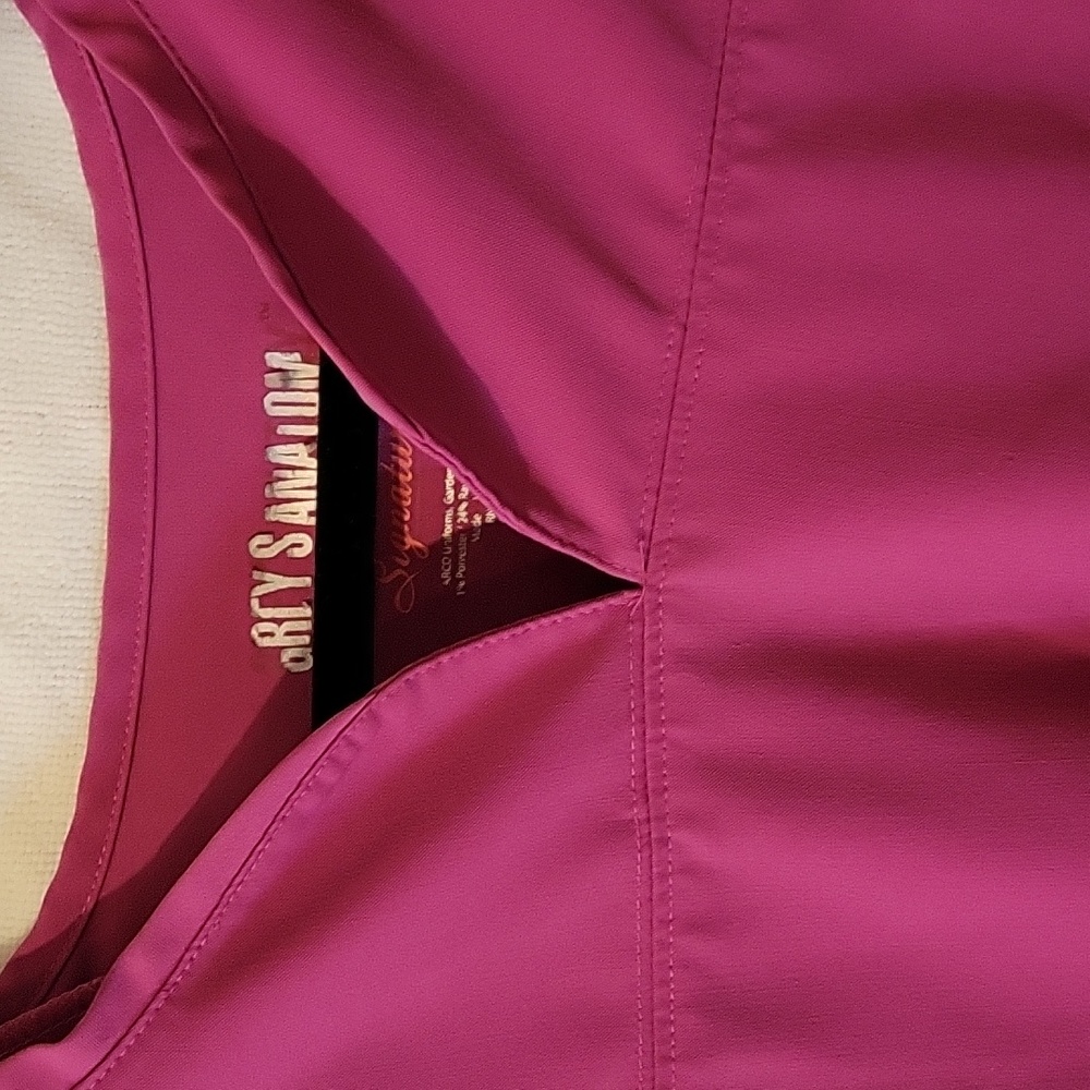 Grey's anatomy scrub top pink - Picture 4 of 4